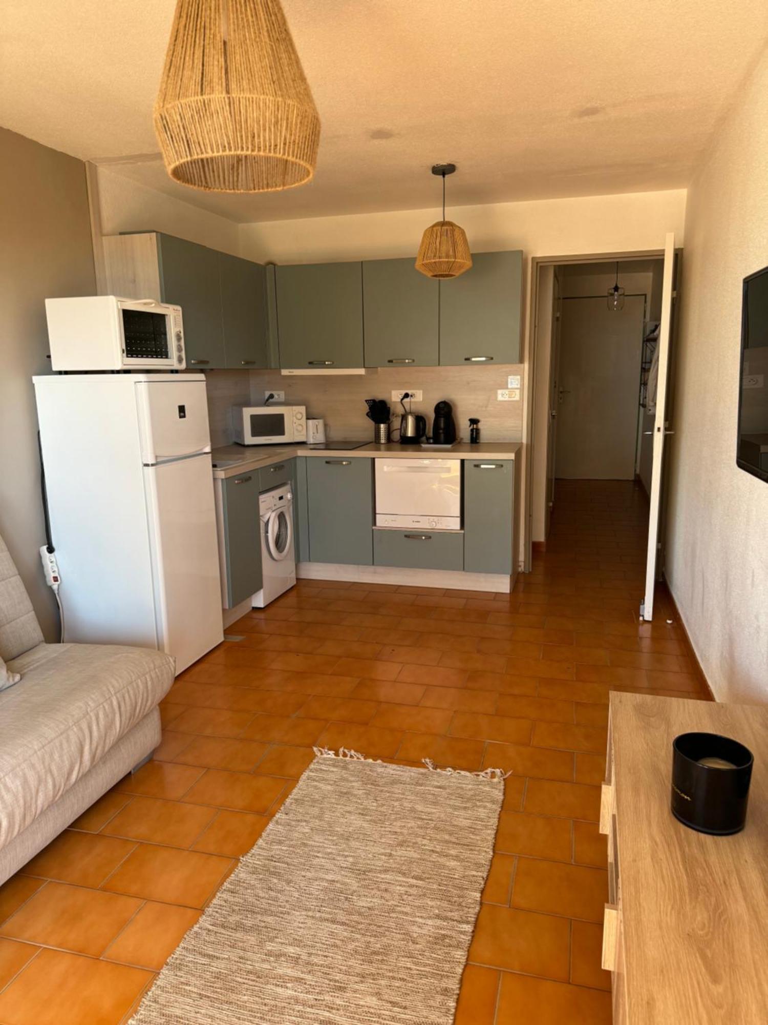 Appartement Vue Mer Avec Balcon Sainte-Maxime Bagian luar foto