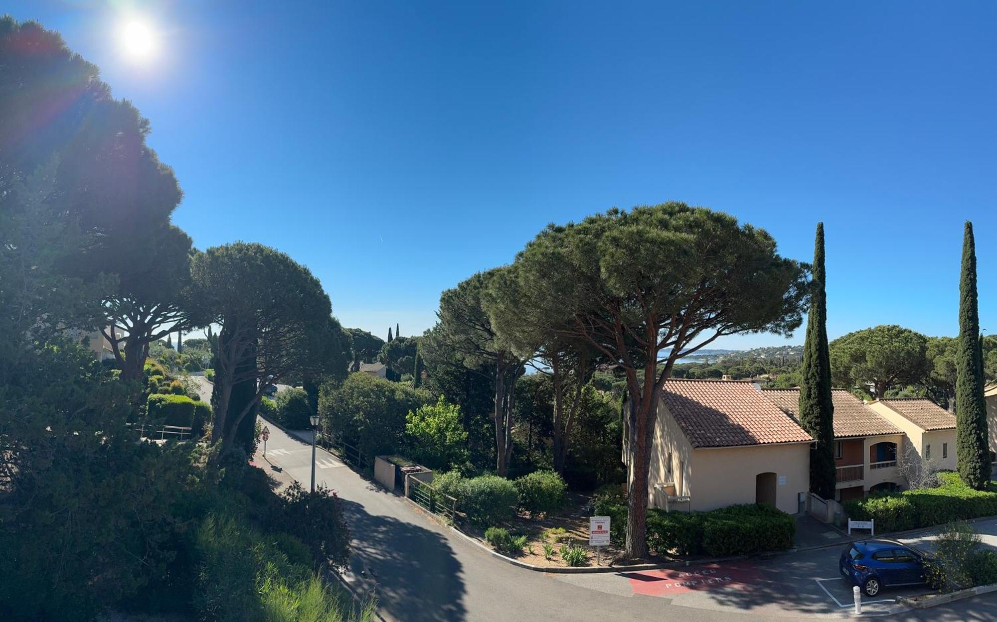Appartement Vue Mer Avec Balcon Sainte-Maxime Bagian luar foto
